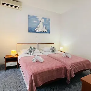 https://apartments-21000.splithotels.org